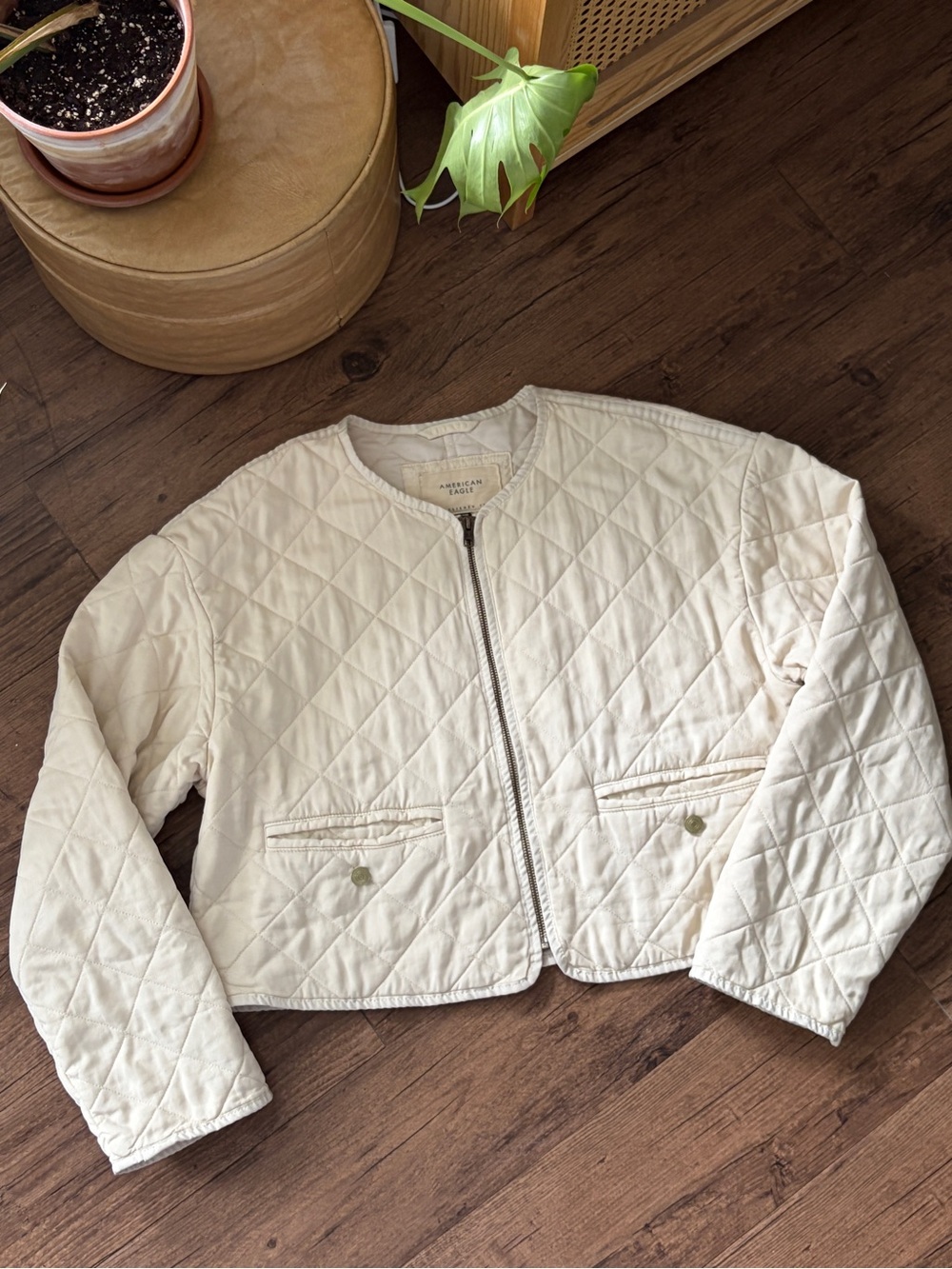 American Eagle Outfitters Quilted Cream Zip Jacket
